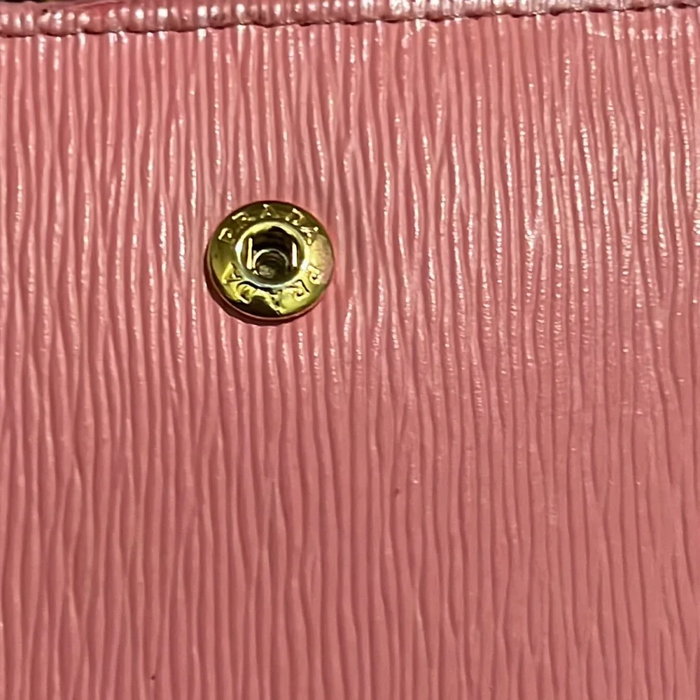 Authentic Prada wallet - Picture 4 of 12